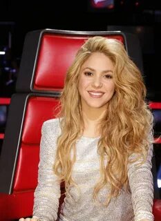 20 Things Your Hairstyle Says About You Shakira hair, Long h