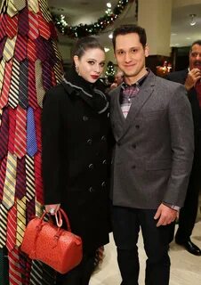 Michelle Trachtenberg: Brooks Brothers Holiday Celebration -