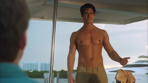 ausCAPS: Nick Ballard shirtless in The Glades 3-06 "Old Time