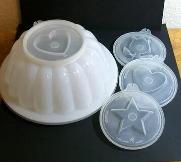 Vintage Tupperware holiday jello mold all in high quality an