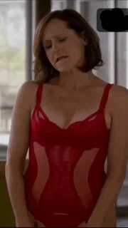 Molly Shannon and very sexy - 4 Pics xHamster