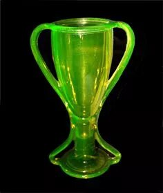 INDIANA GLASS Vintage, "Harvest Grape" Green Carnival Glass 