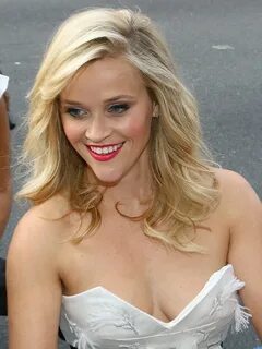 Reese Witherspoon revista Chilanga Surf