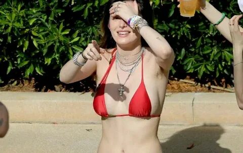 Bella Thorne Hairy Legs and Hairy Armpit in a Bikini! - The 