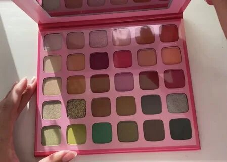 Палетка теней для век Morphe x The Jeffree Star Artistry Pal