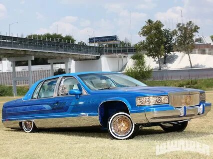 1994 Cadillac Fleetwood Front Right Side View Photo 1 Lowrid