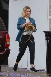 Kristen Bell Street Style 05/14/2019 * CelebMafia