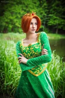 Princess Fiona from Shrek cosplay by Evgenia Galkina photo b