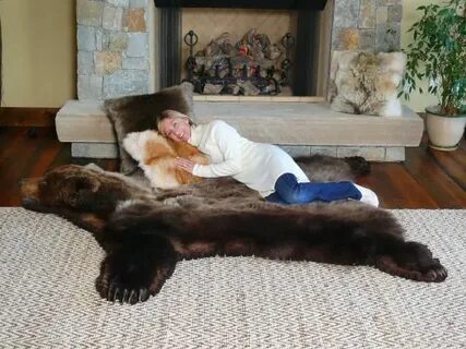 beaver fur "bearskin" for the fireplace Manteau peau de mout