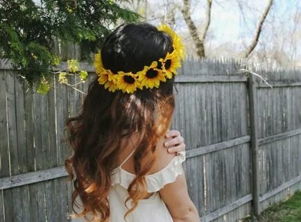 Pin by Samar Morales on Outfits Sunflower flower, Flower cro