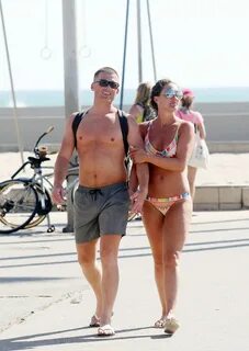 Danielle Lloyd in a BIkini - Exercising With Her Fiance Near