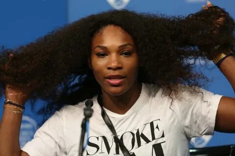 Serena Williams battles 'crazy hair'
