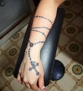 Rafa-Tattoo Rosary tattoo, Hand tattoos, Rosary tattoo wrist