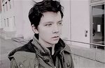 Asa butterfield gif " GIF Images Download