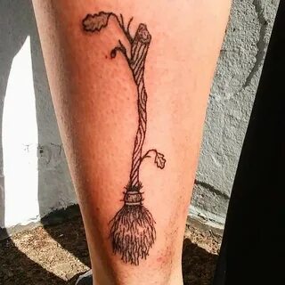 50+ Halloween Tattoos for People who Live to Explore the "Sc