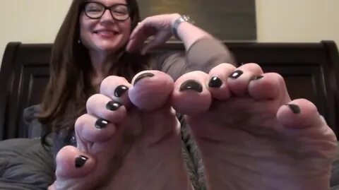 Violetbliss / violetbliss cum on my dirty toes / ManyVids / 