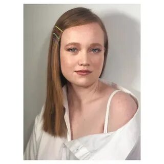 Liv Hewson は Instagram を 利 用 し て い ま す:"are you guys sick of