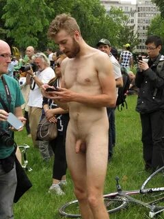 Public Naked Man - Sexy Housewives