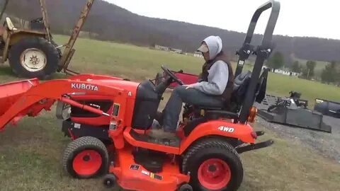 2015 Kubota BX2370 Sub Compact Tractor Loader Belly Mower 4X