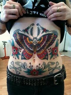 #Tattoosforwomen Tattoos for women Moth tattoo, Death head m