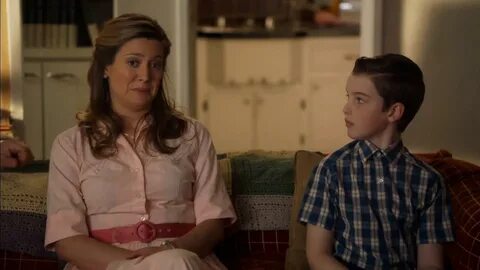 Young Sheldon (S03E21): A Secret Letter and a Lowly Disc of 