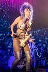 Miley cyrus in Concert nsfwcelebs - Viral Porn
