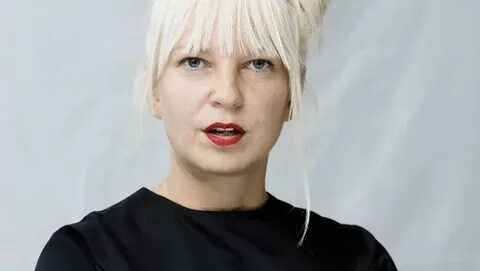 Sia Sängerin - Sängerin Sia hat zwei Teenager adoptiert! - K