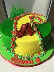 Wizard of oz, ruby slippers cake. Creative cake decorating, 