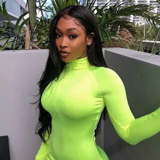 Miracle Watts 个 人 资 料. 年 龄.身 高 体 重 三 围.照 片 - MyInstaGirls