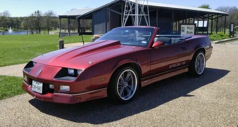 1990 Chevy Camaro with GunMetal Foose Knuckle Wheels