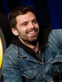 Sebastian Stan at Wizard World Philadelphia comic con, 2018.