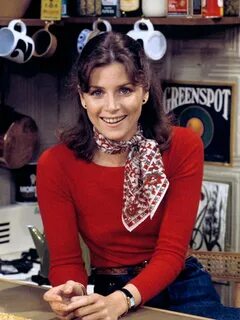 Actress Marcia Strassman was born today 4-28 in 1948. She pl