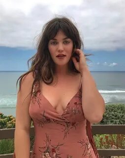 This is Ali Tate Cutler, the new 'curvy' model for Victoria'