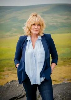 #SarahLancashire - Happy Valley star on why she thinks we sh