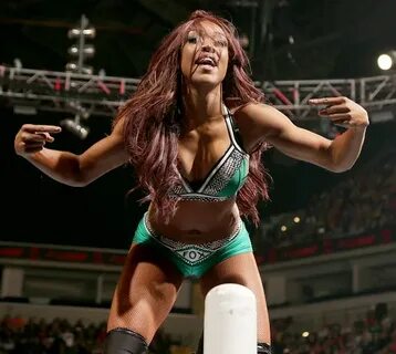 WWE Monday Night Raw Results - Nikki Bella vs. Aksana and . 