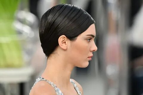 More Pics of Kendall Jenner Classic Bun (3 of 14) - Hair Loo