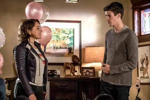 The FlashsGrant Gustin teases Cicadas unique powers connecti