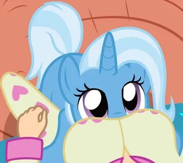I'm not sure what Trixie wants...oh my My Little Pony: Frien