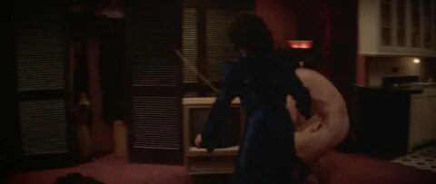 ausCAPS: Kyle MacLachlan nude in Blue Velvet