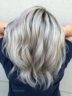 Platinum blonde root smudge Silvery blonde hair, Root smudge