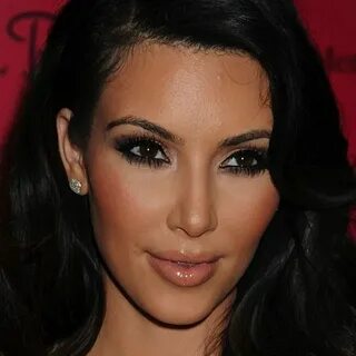 Kim Kardashian's Smoky Eye Makeup - Clevver Dark eye makeup,