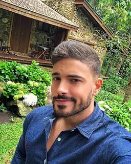 Vicente Felipe on Instagram: "☺ 🍀" Handsome male models, Cas