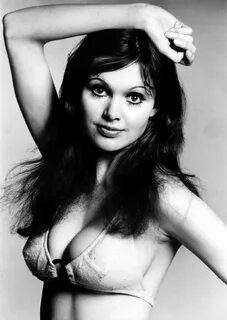 Madeline Smith (born 1949) Madeline smith, Bond girls, Bw ph