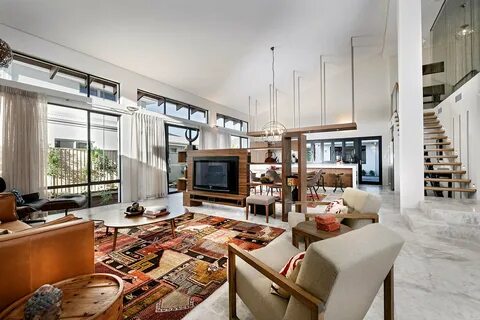 The House In Loft Style With Bright Interior In Pert (Austra