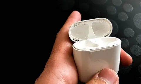 Я люто убил чехол от AirPods. Предупреждаю