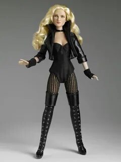 13" BLACK CANARY ™ Black canary, Vintage barbie dolls, Style