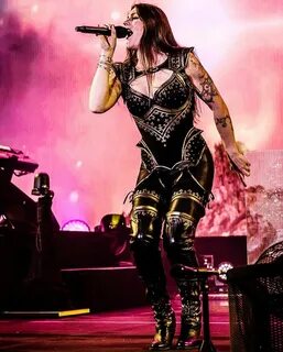 Floor Jansen ✾ Heavy metal music, Women of rock, Female guit