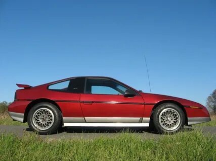 1987 Pontiac Fiero - Pictures - CarGurus Pontiac fiero, Pont