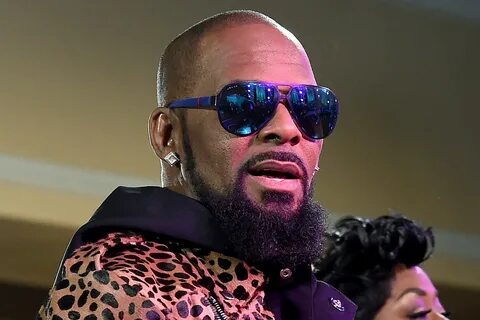 Report: R. Kelly Stops Paying Daughter's College Tuition