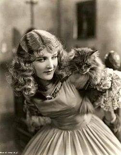 vintage hollywood starlets & their cats Cat people, Vintage 
